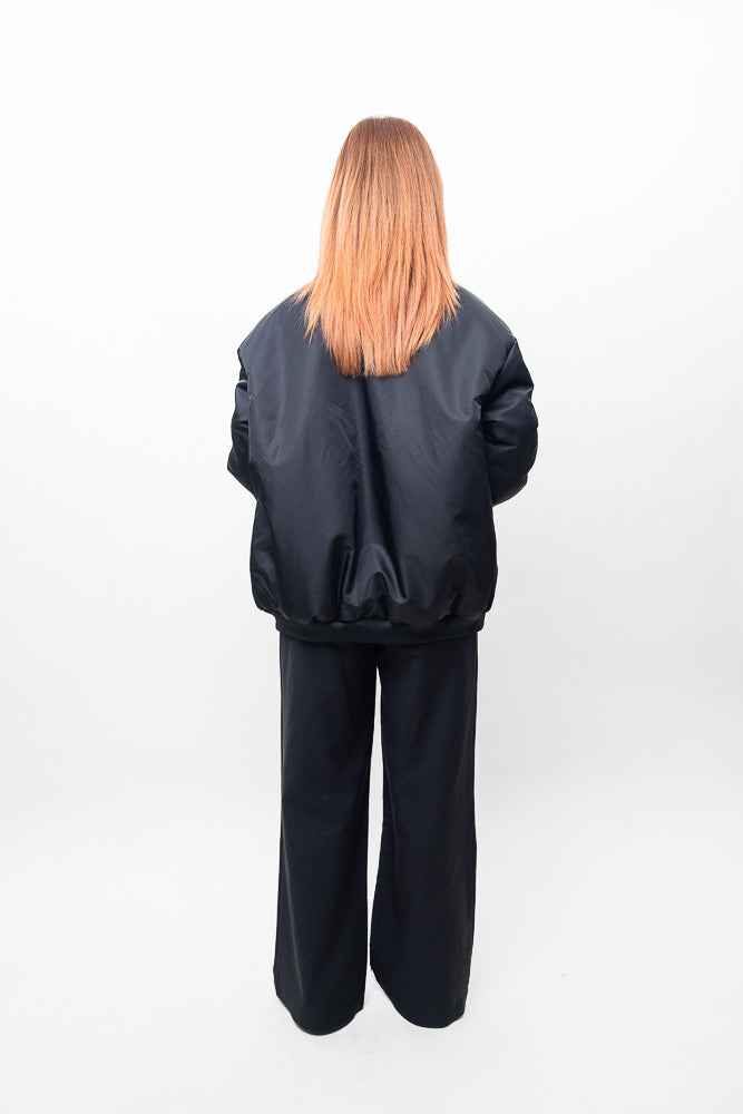 REVERSIBLE BOMBER WITH LEOPARD INTERIOR