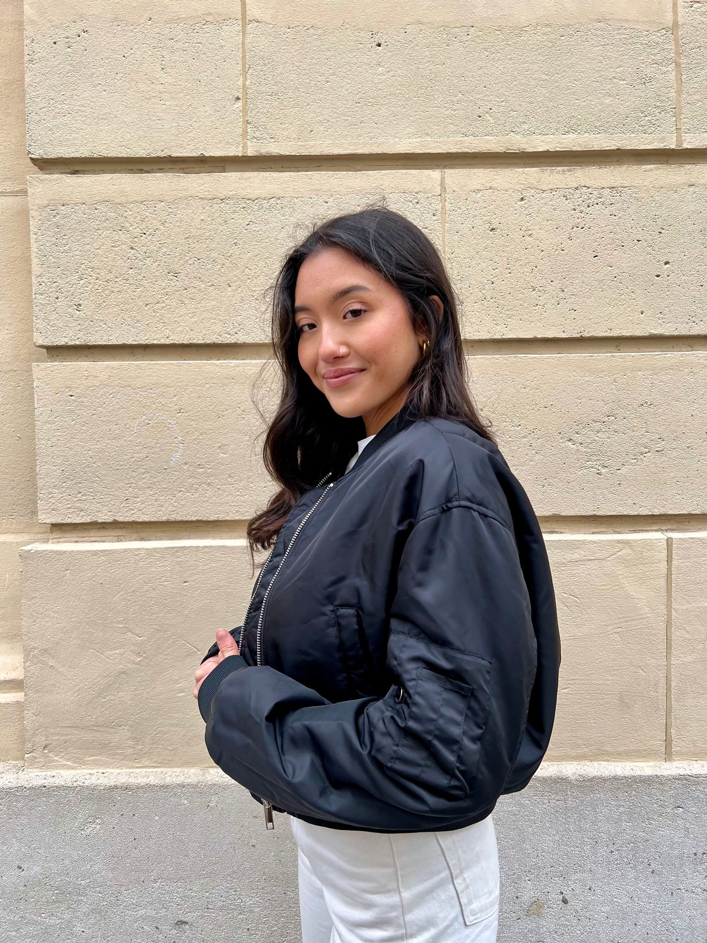 BOMBER AVEC POCHES SUR LES MANCHES