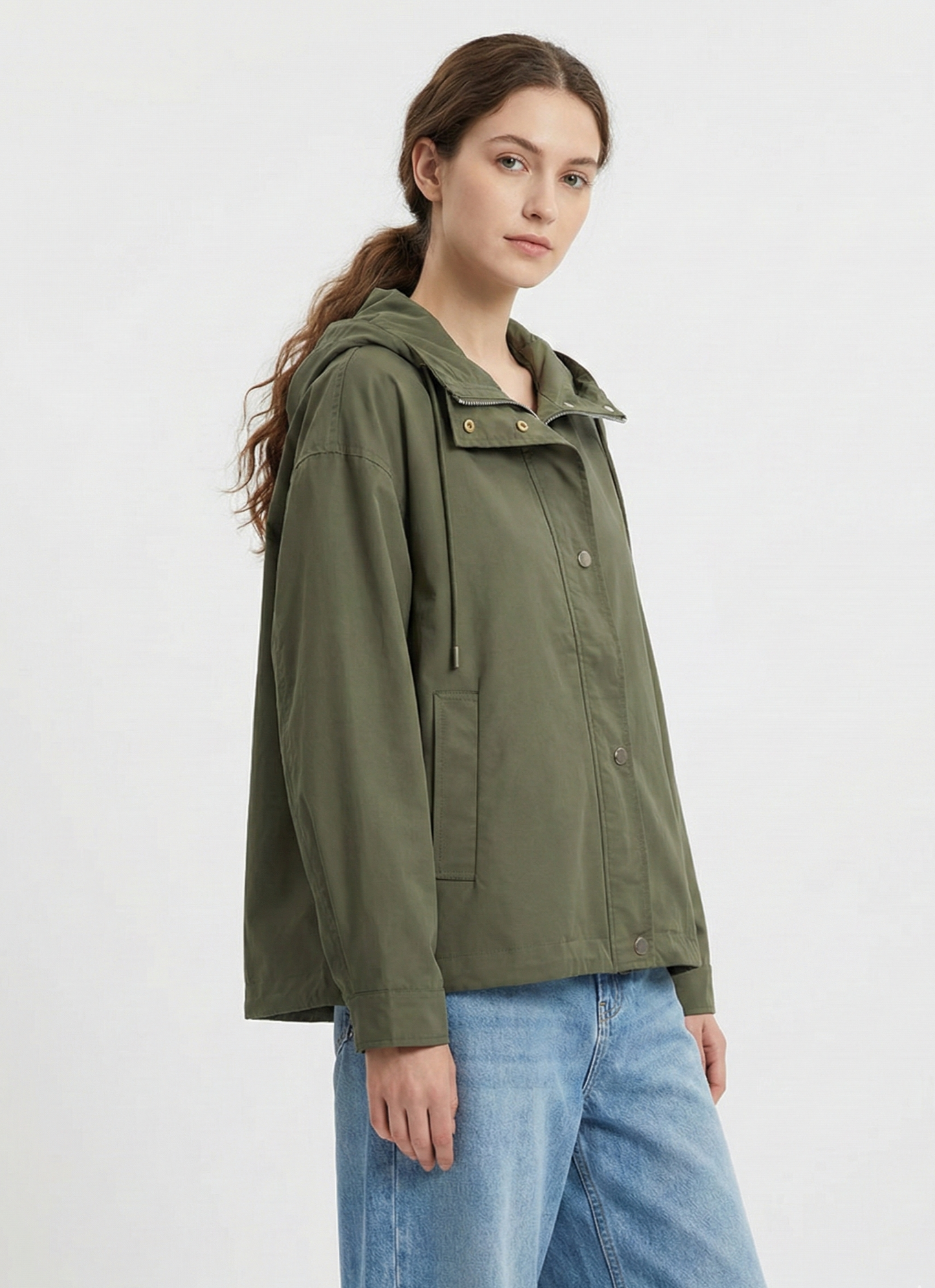 CHAQUETA CON CAPUCHA