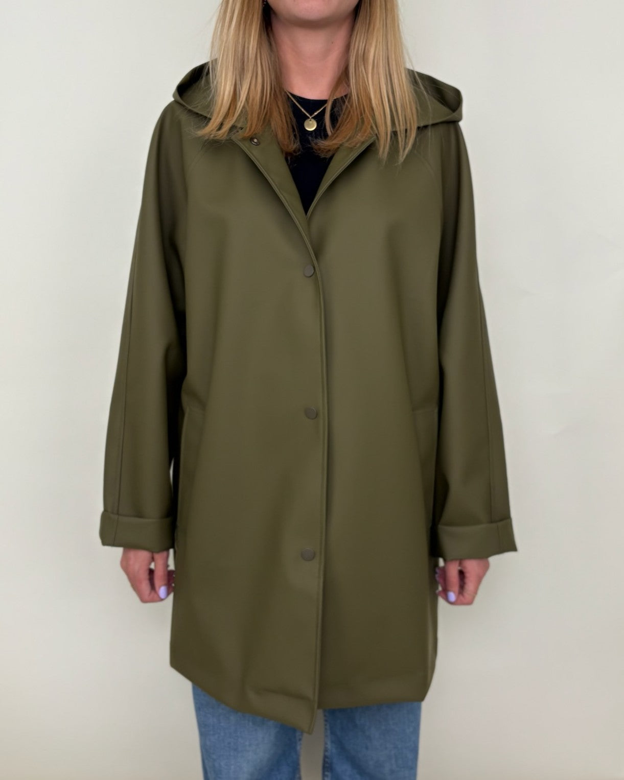 MID-LENGTH WATERPROOF PARKA WITH HOOD