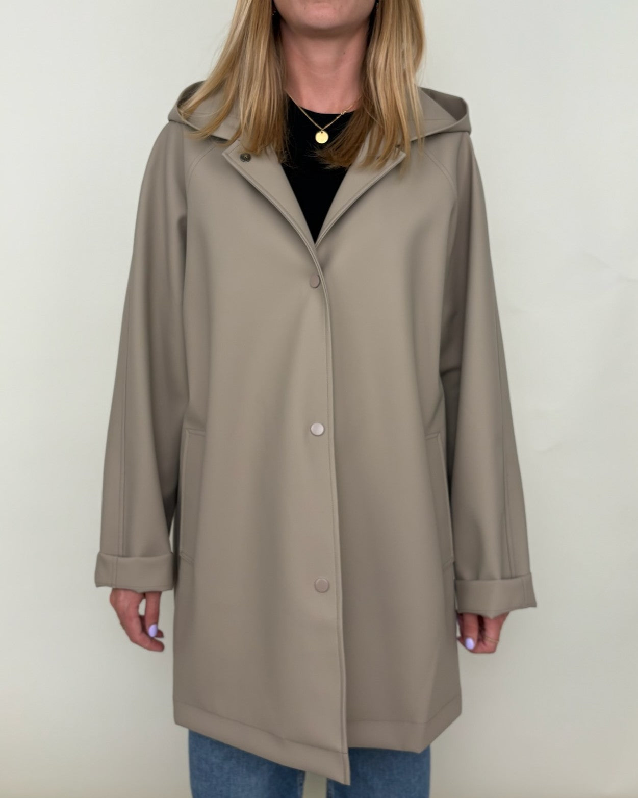 MID-LENGTH WATERPROOF PARKA WITH HOOD