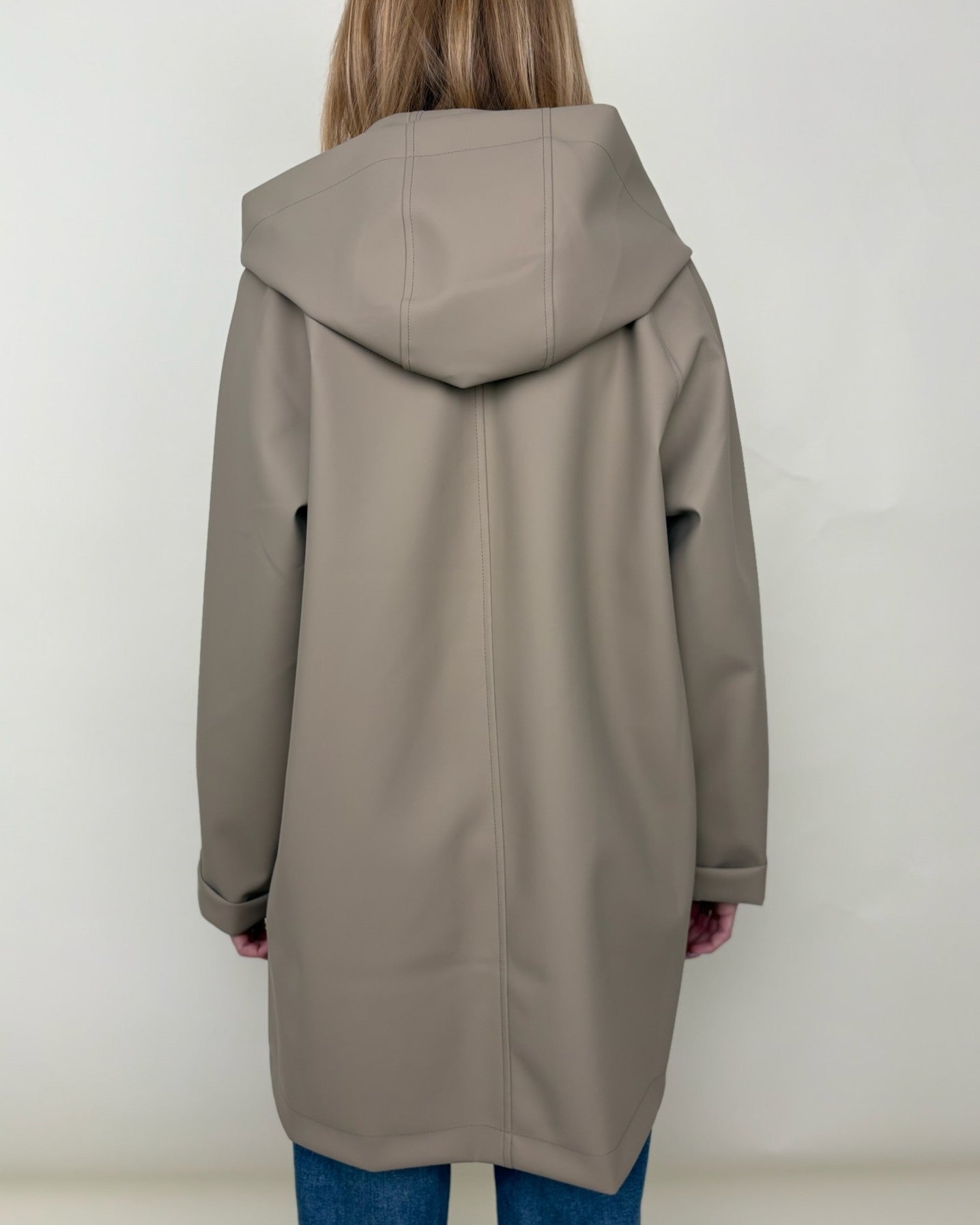 MID-LENGTH WATERPROOF PARKA WITH HOOD
