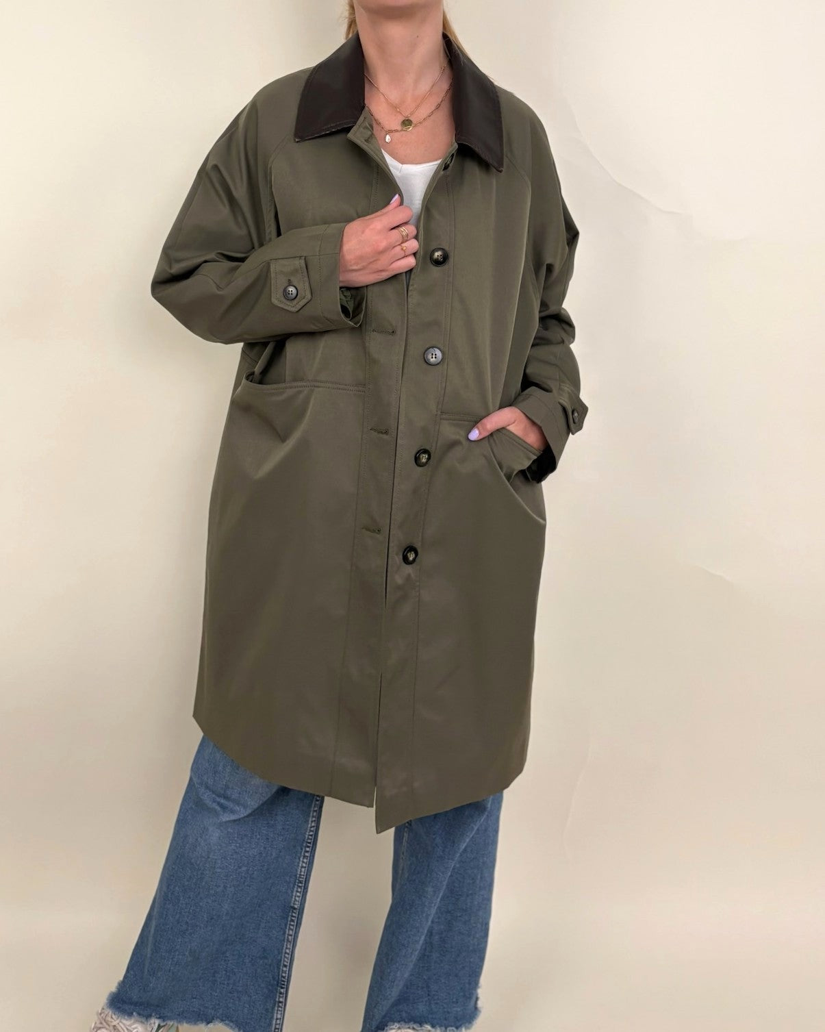PARKA CON CUELLO EN CONTRASTE