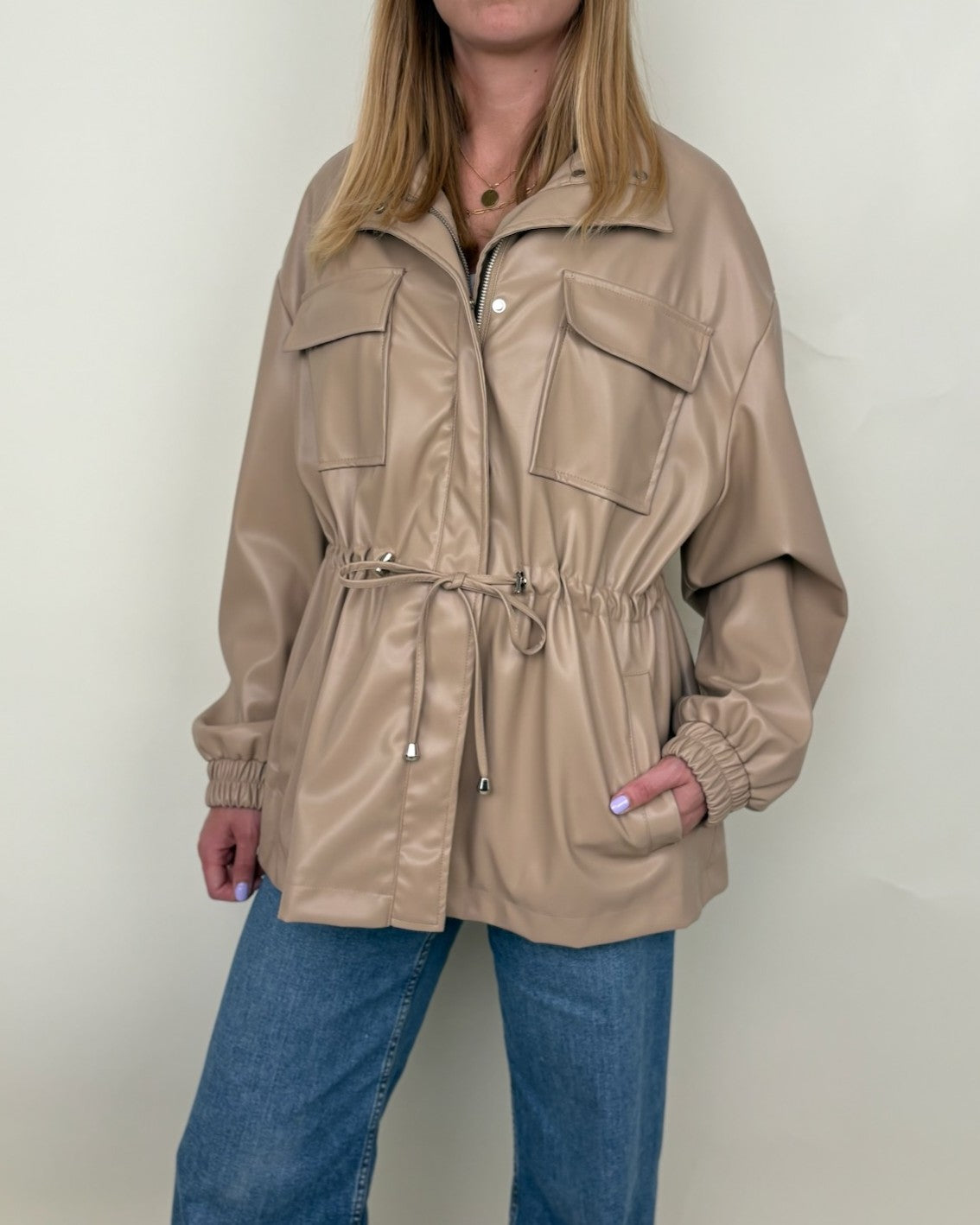 Parka safari de piel sintética