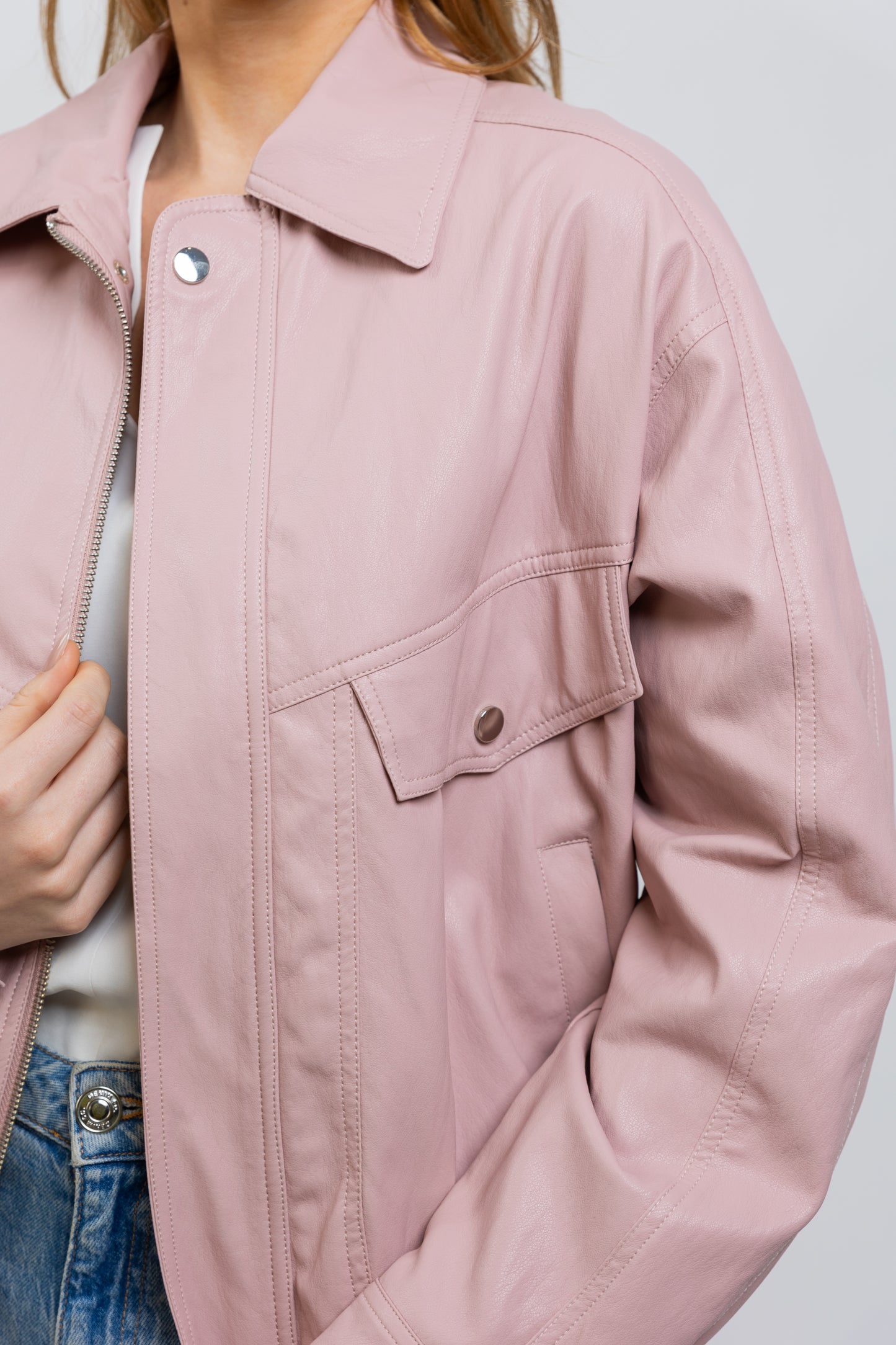 CHAQUETA DE CUERO SINTÉTICO