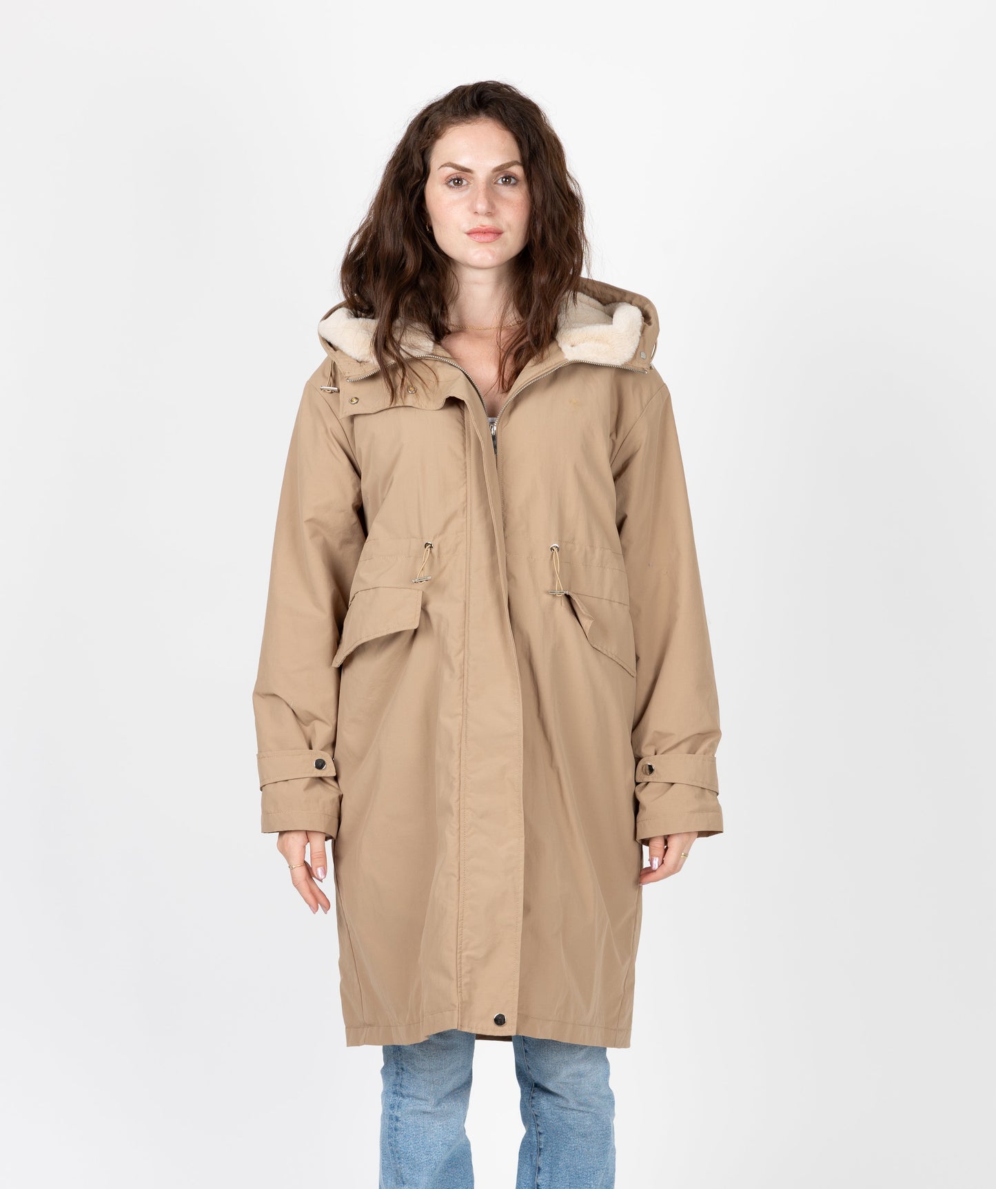 PARKA À CAPUCHE EN FAUSSE FOURRURE