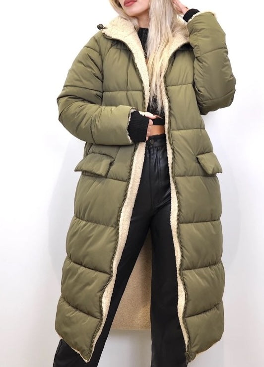 Long reversible down jacket with hood