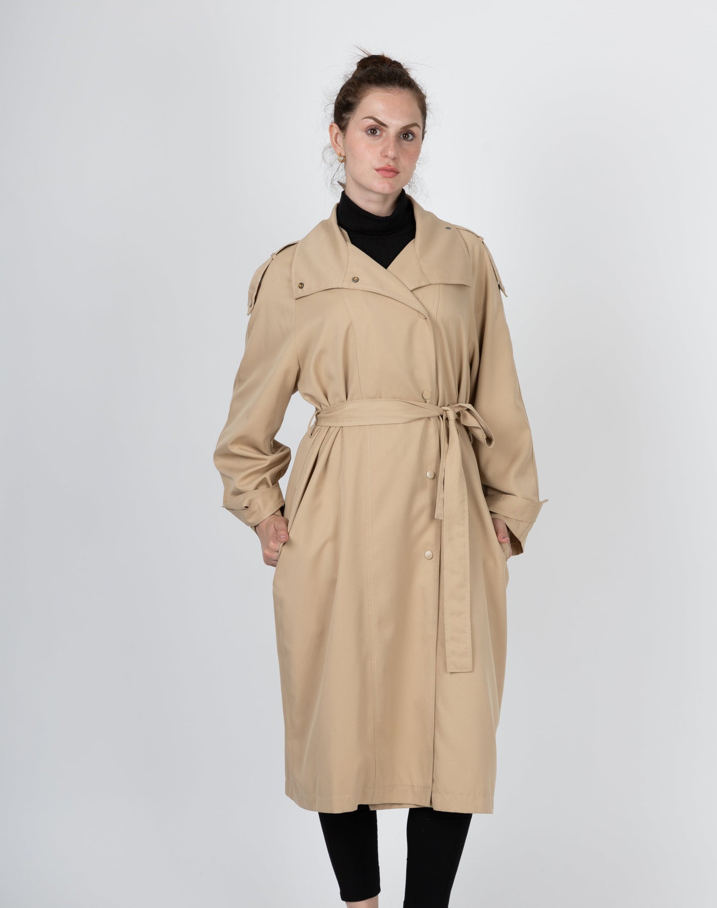 TRENCH LONG Á CEINTURE ET BOUTONS PRESSION