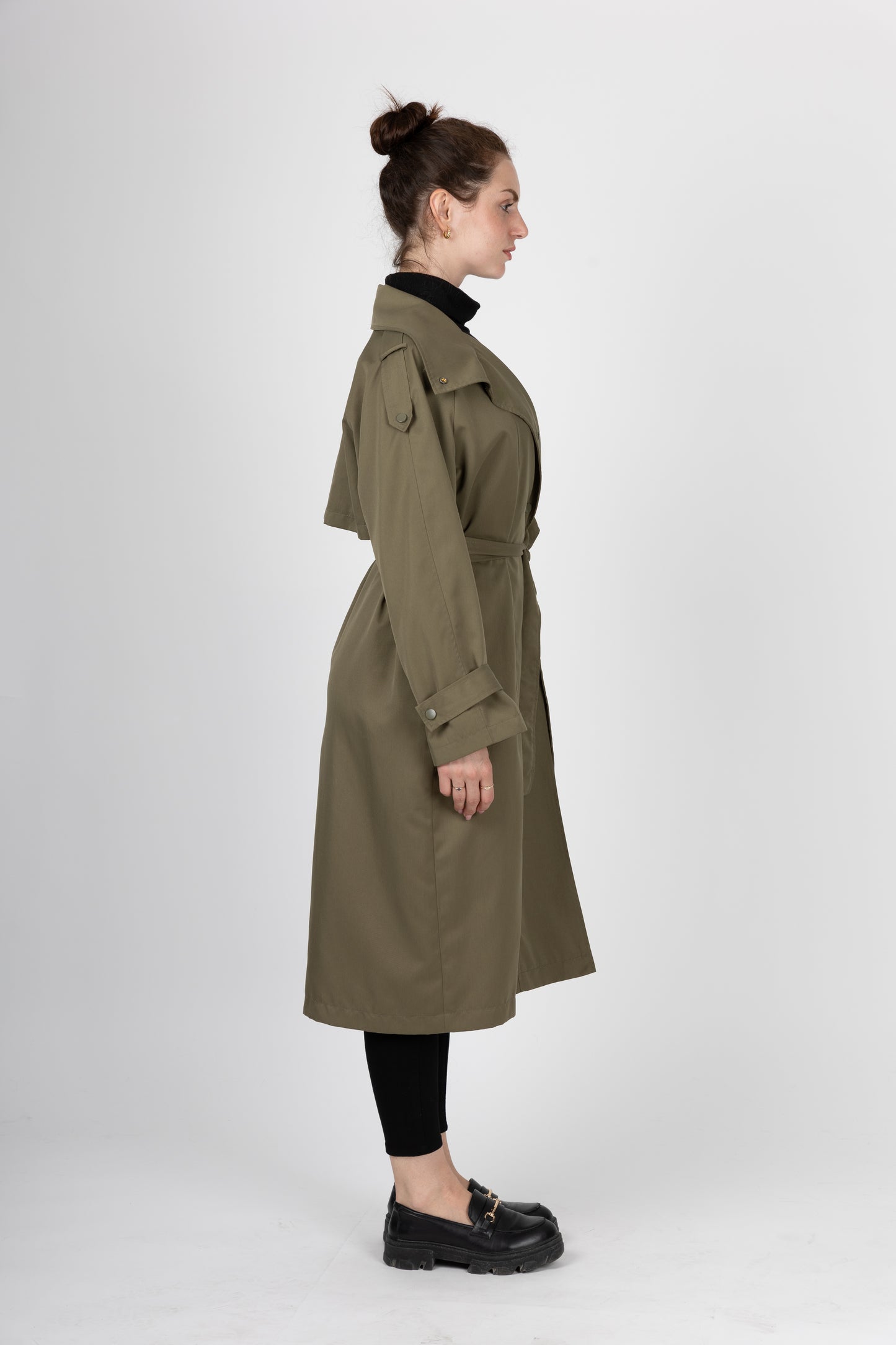 TRENCH LONG Á CEINTURE ET BOUTONS PRESSION