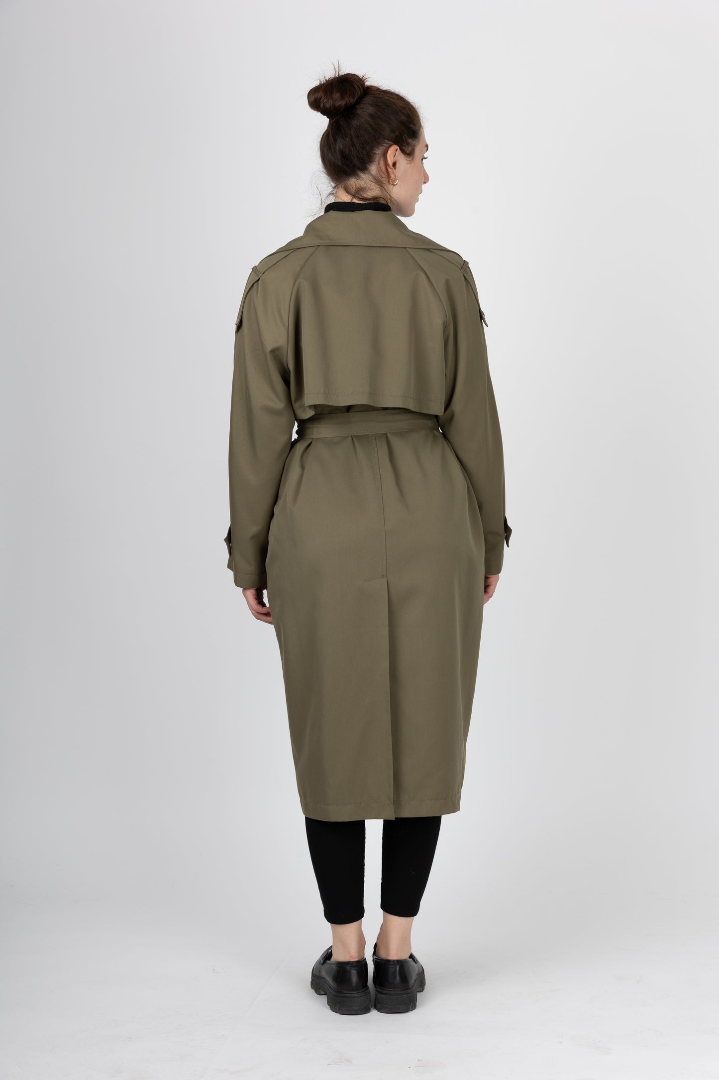 TRENCH LONG Á CEINTURE ET BOUTONS PRESSION
