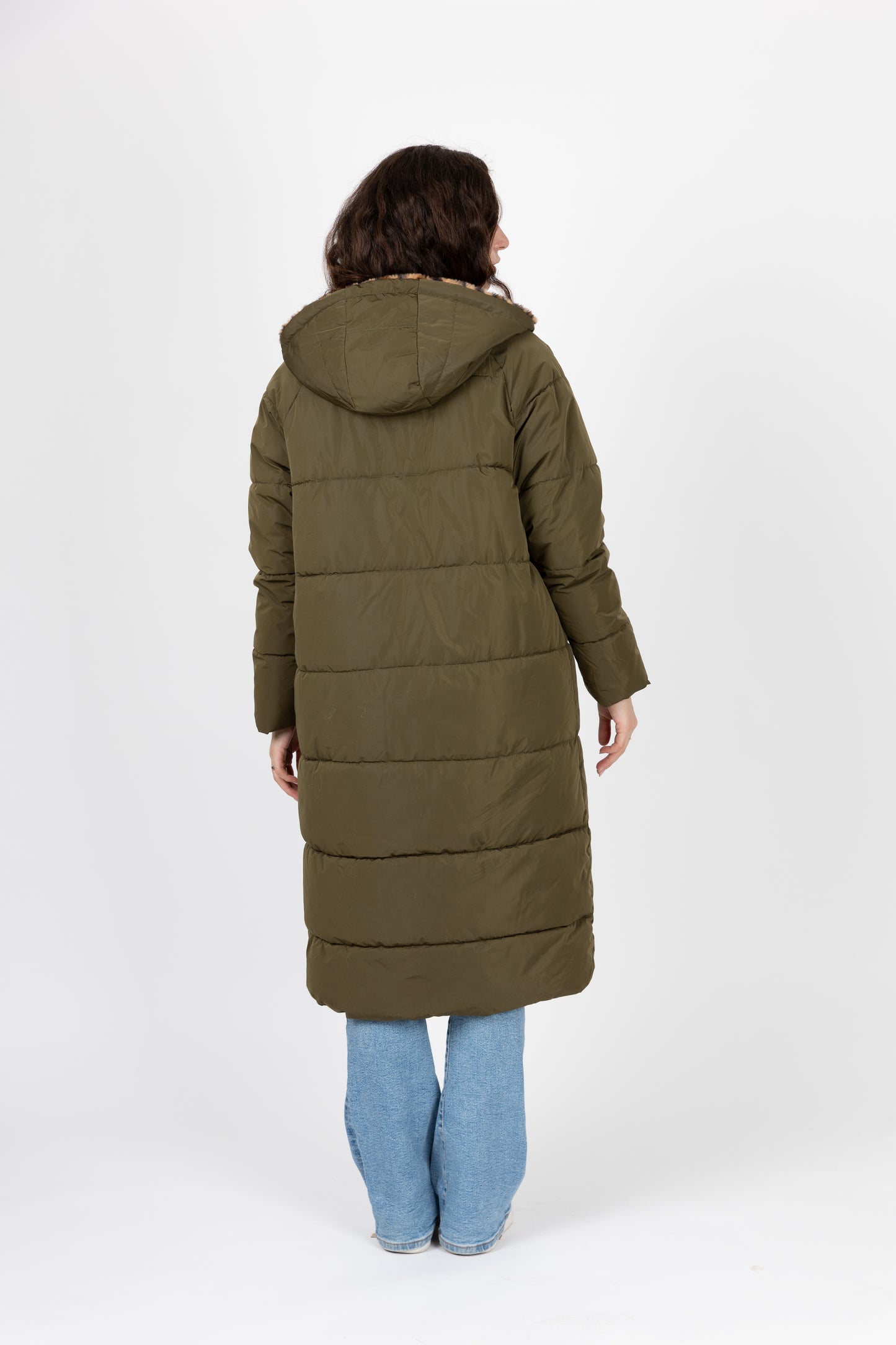 CHAQUETA DE PLUMAS LARGA REVERSIBLE CON ESTAMPADO DE LEOPARDO