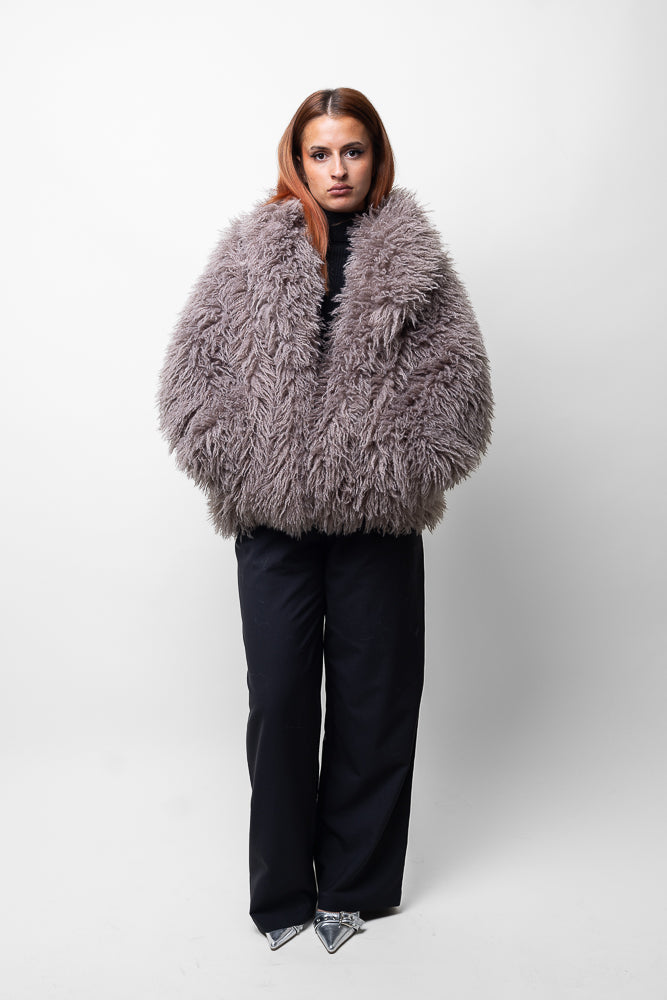 MANTEAU FLUFFY EN FAUSSE FOURRURE