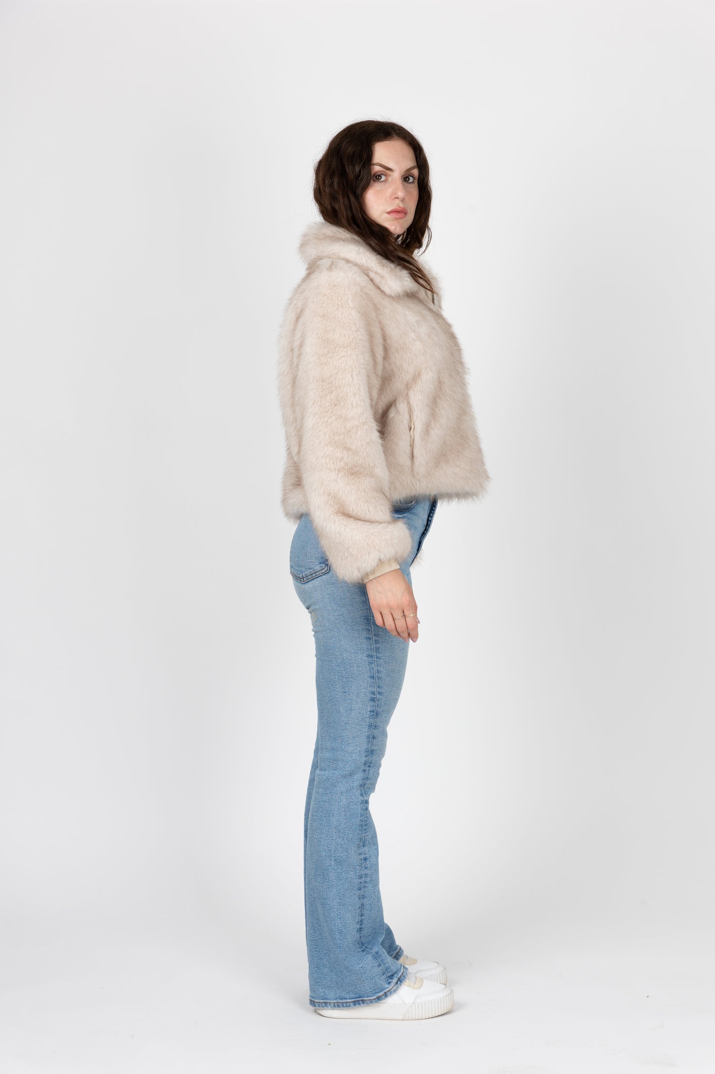 CHAQUETA DE PIEL SINTÉTICA CON CREMALLERA