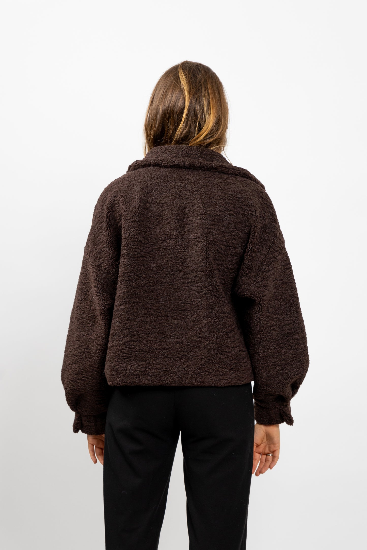 VESTE EN FAUSSE FOURRURE MOUTON