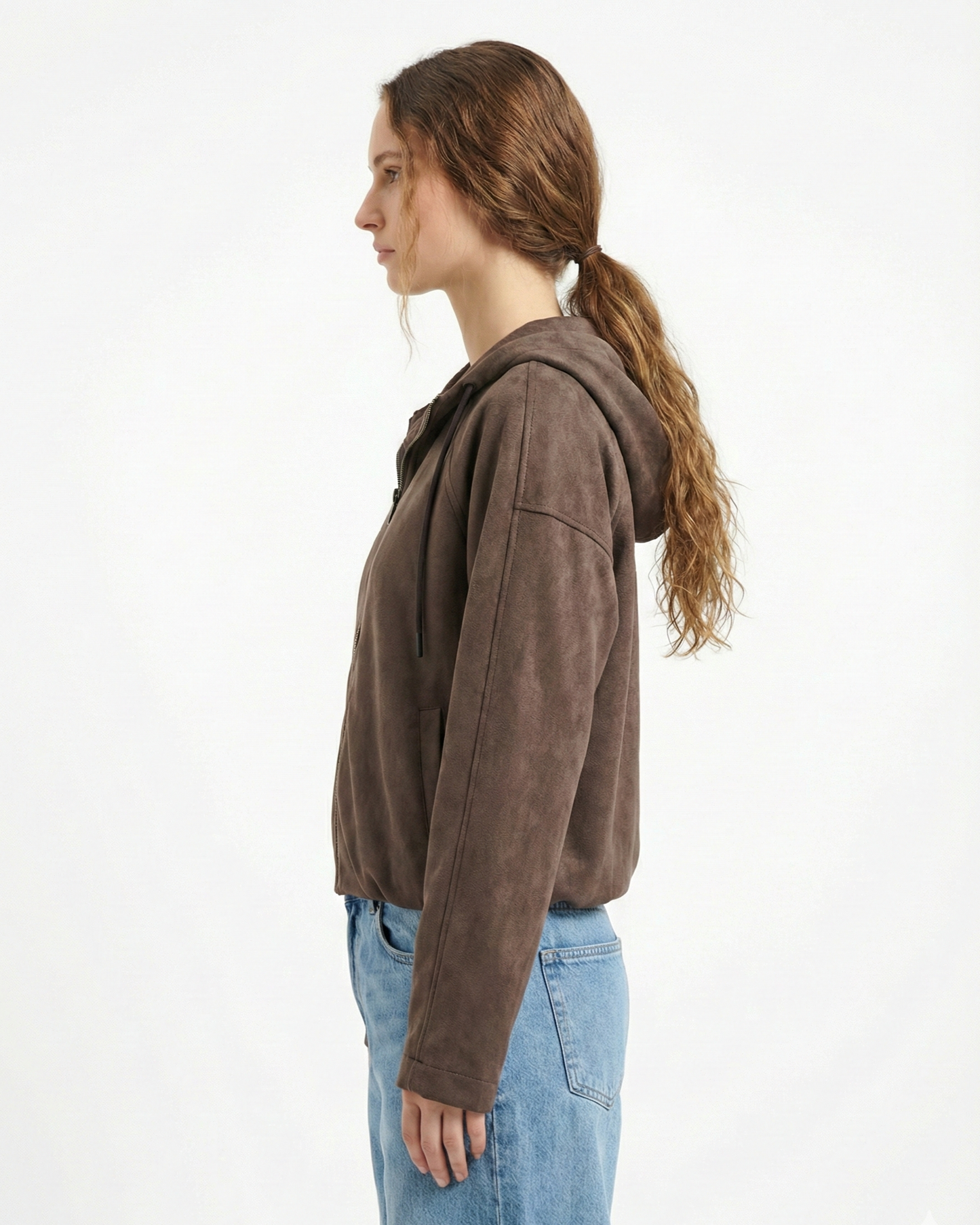 CHAQUETA CON CAPUCHA Y CREMALLERA EFECTO ANTE