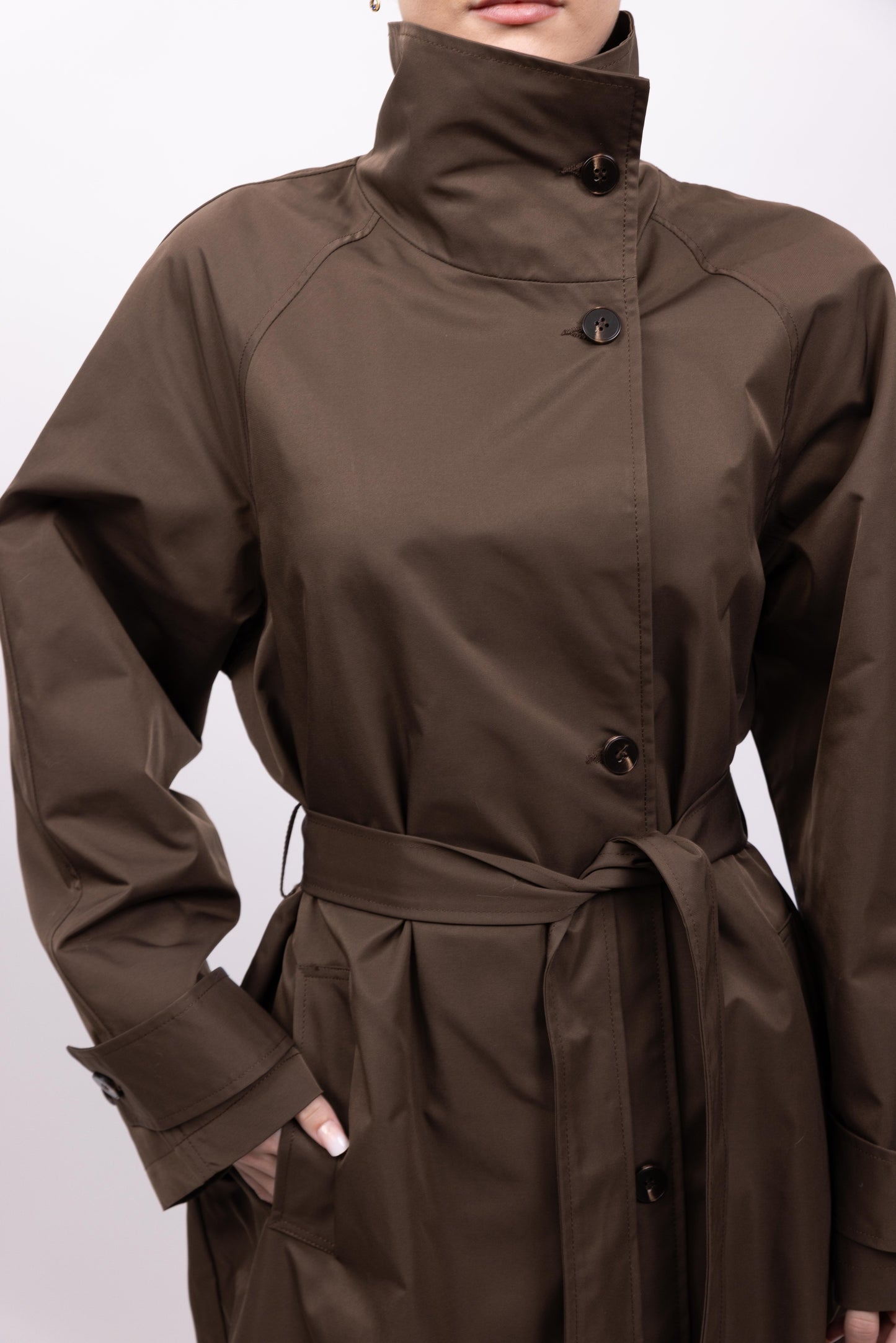 GABARDINA DE CUELLO ALTO