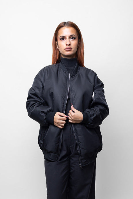 REVERSIBLE BOMBER WITH LEOPARD INTERIOR