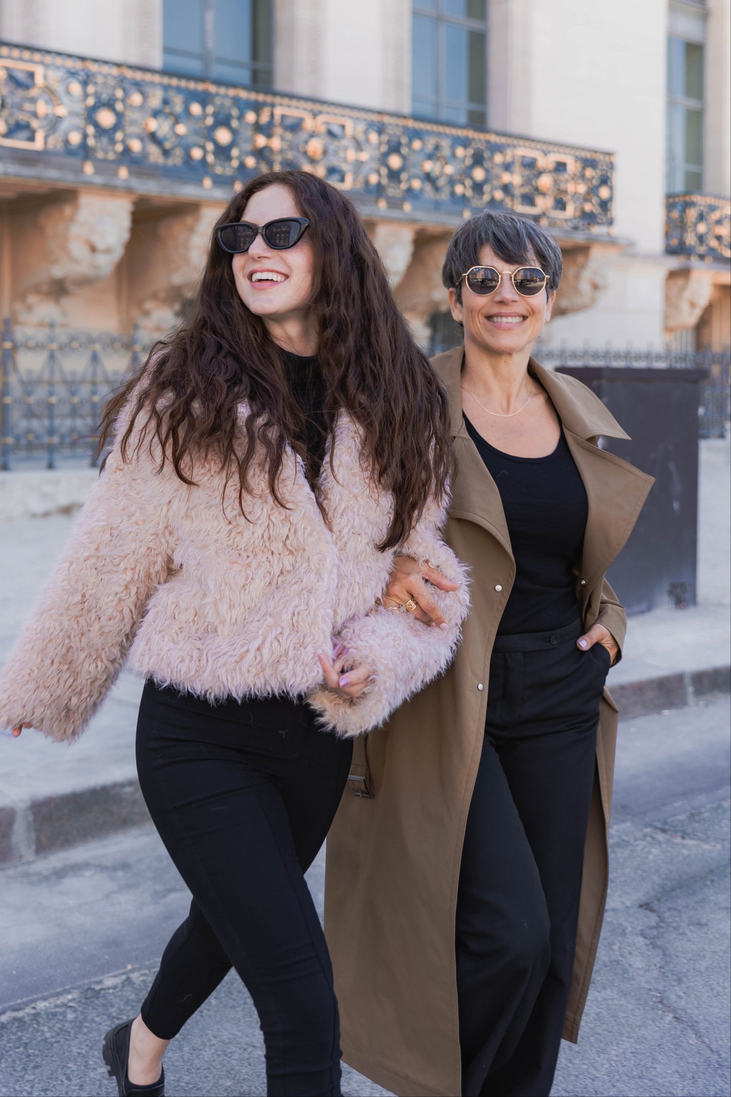 Parka estilo gabardina con capucha