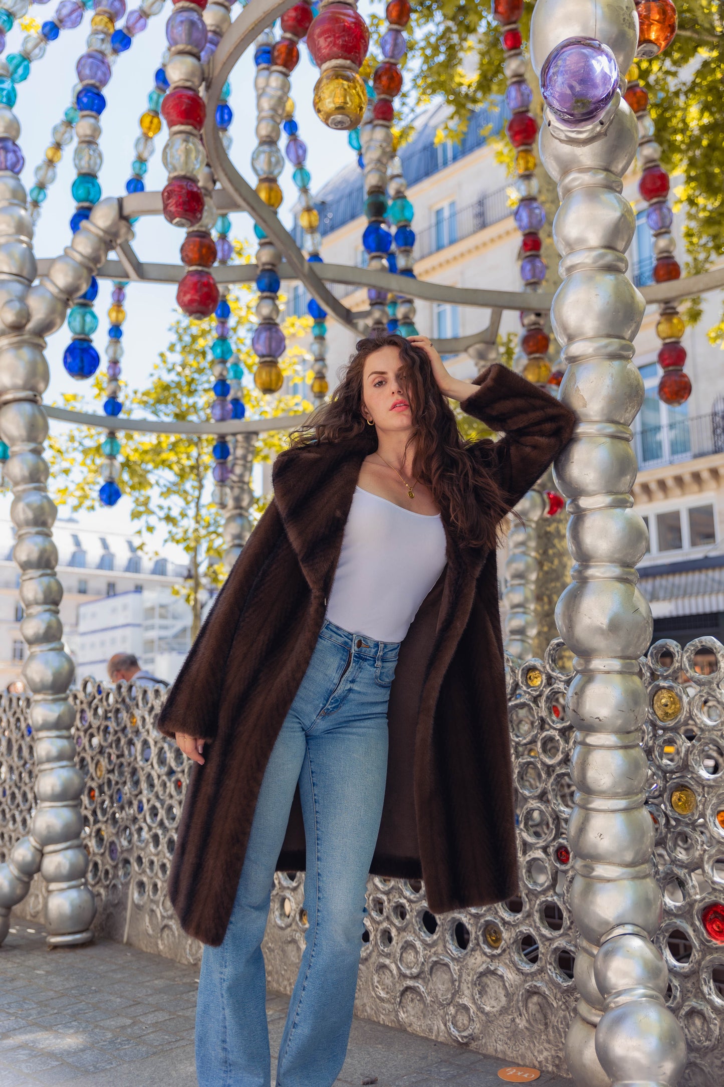 MANTEAU LONG EN FAUSSE FOURRURE À RAYURES