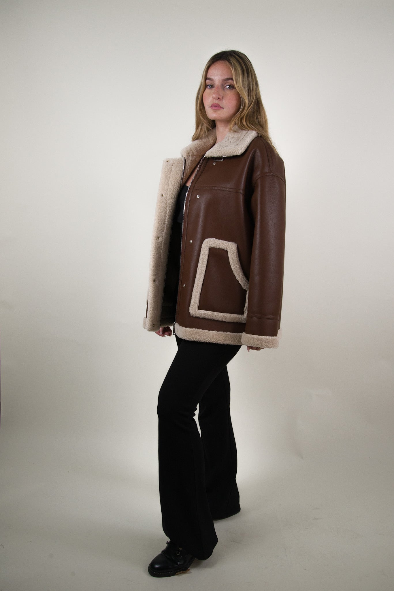 Chaqueta de piel sintética y piel