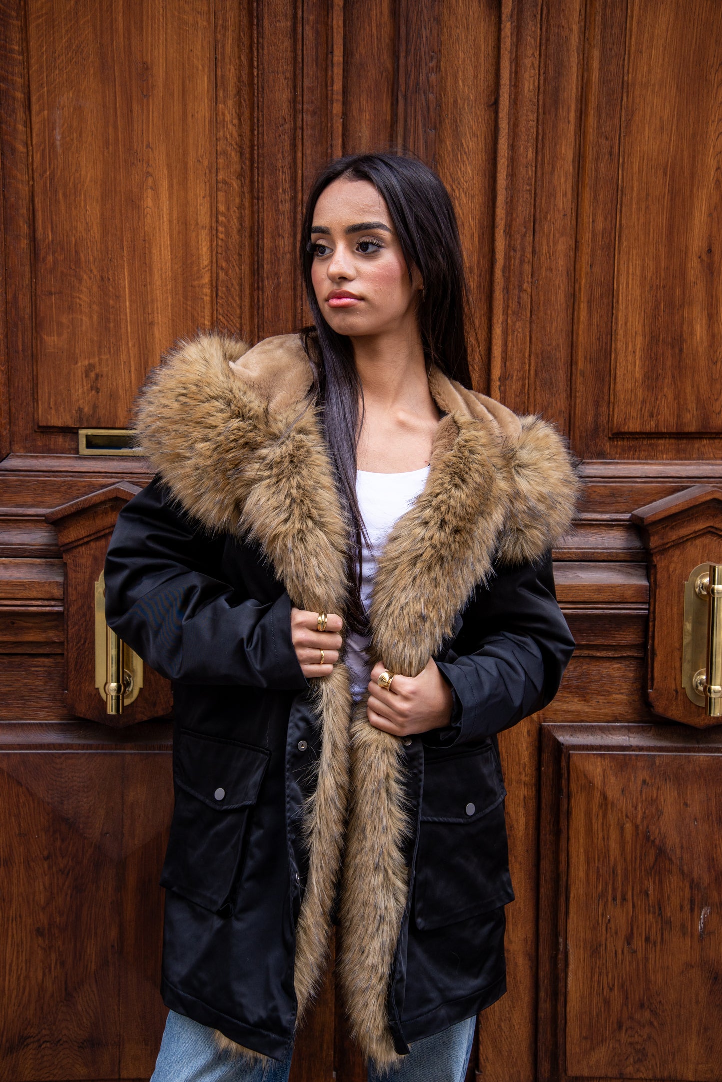 COAT WITH FAUX FUR INTERIOR AND COLLAR