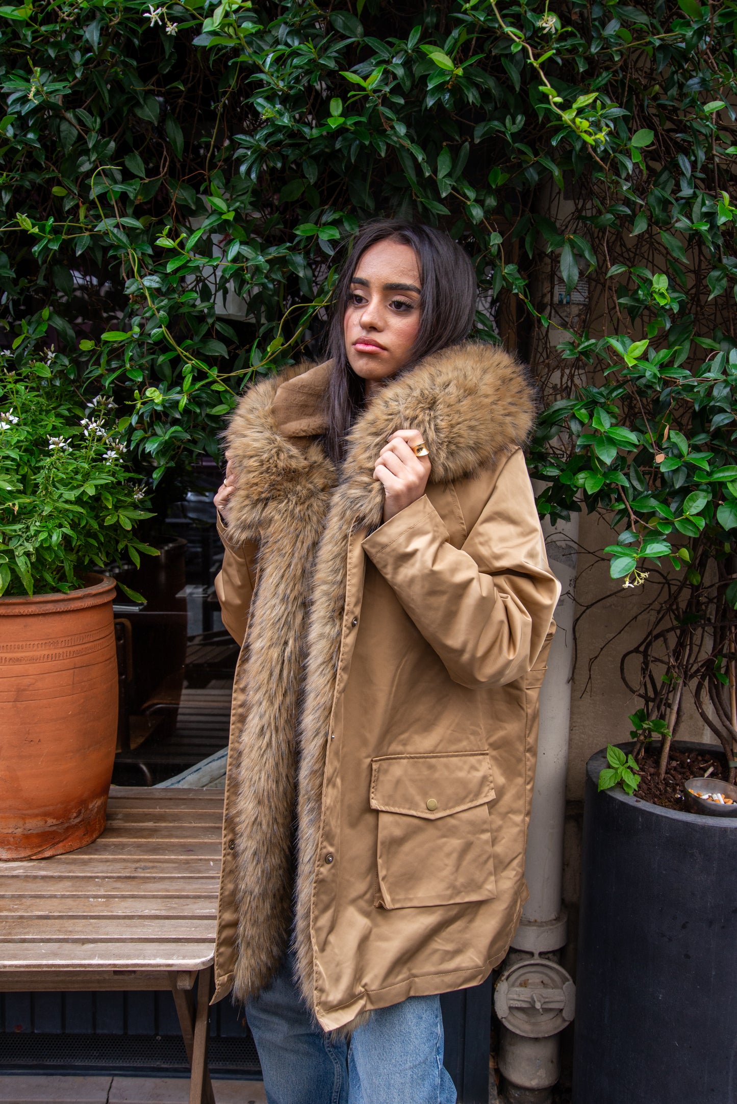 COAT WITH FAUX FUR INTERIOR AND COLLAR