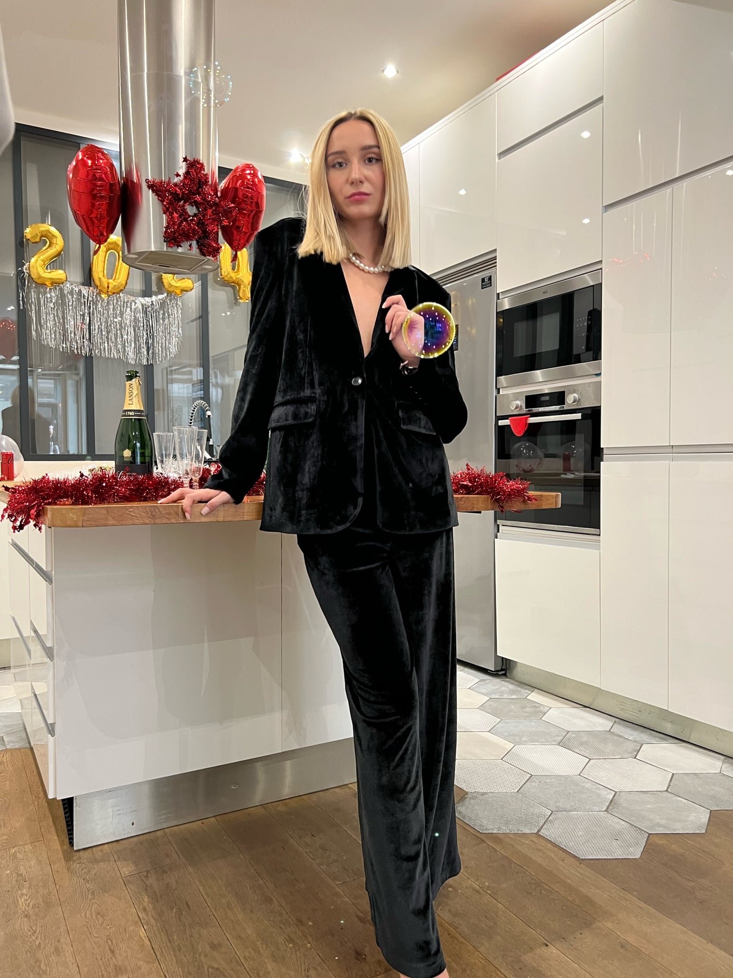 BLACK VELVET BLAZER