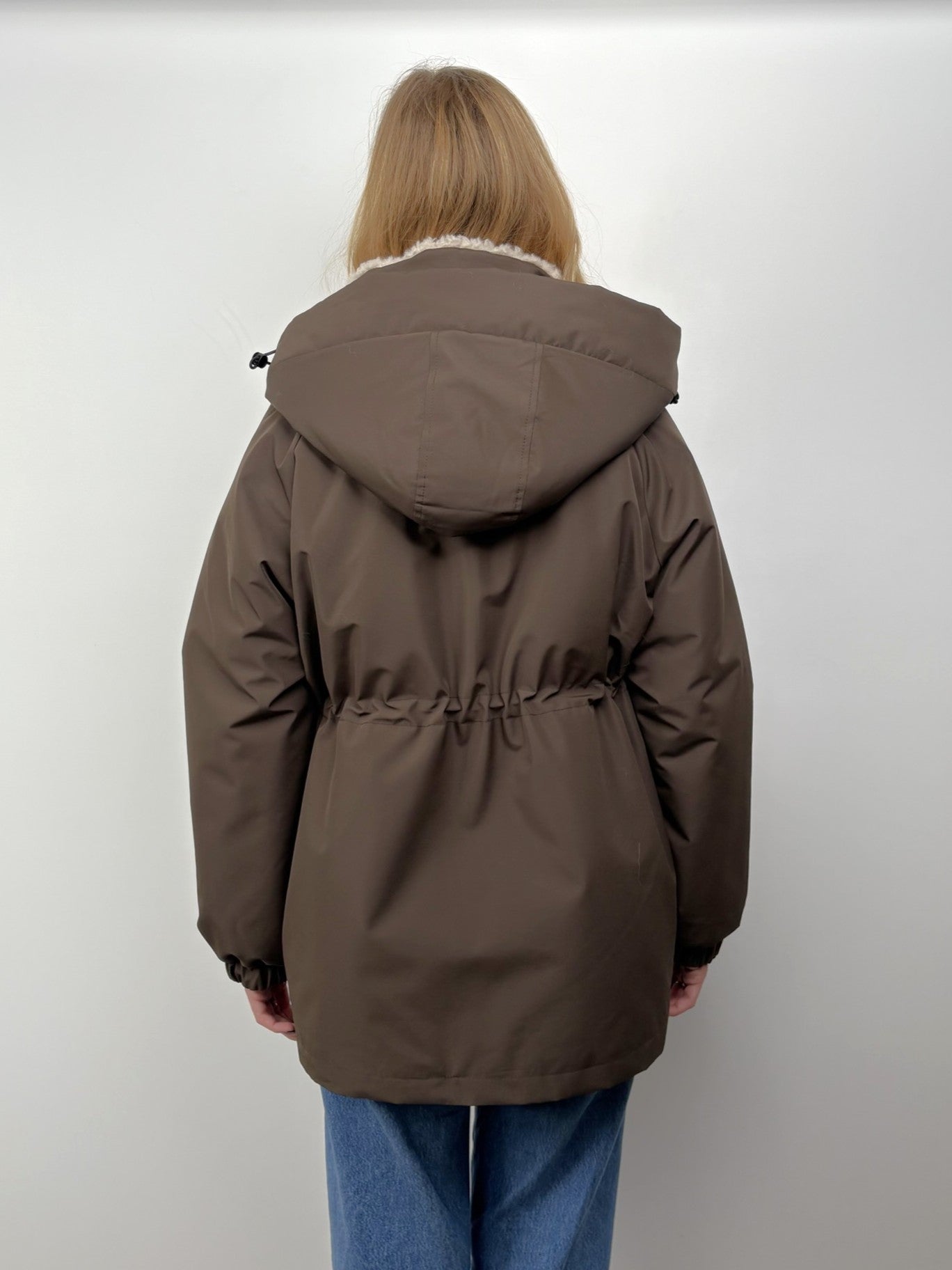 PARKA AVEC INTERIEUR EN FAUSSE FOURRURE MOUTON