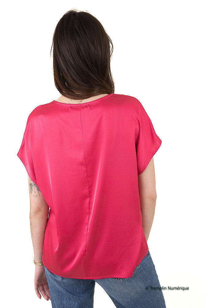 Blouse satinée à manches courtes