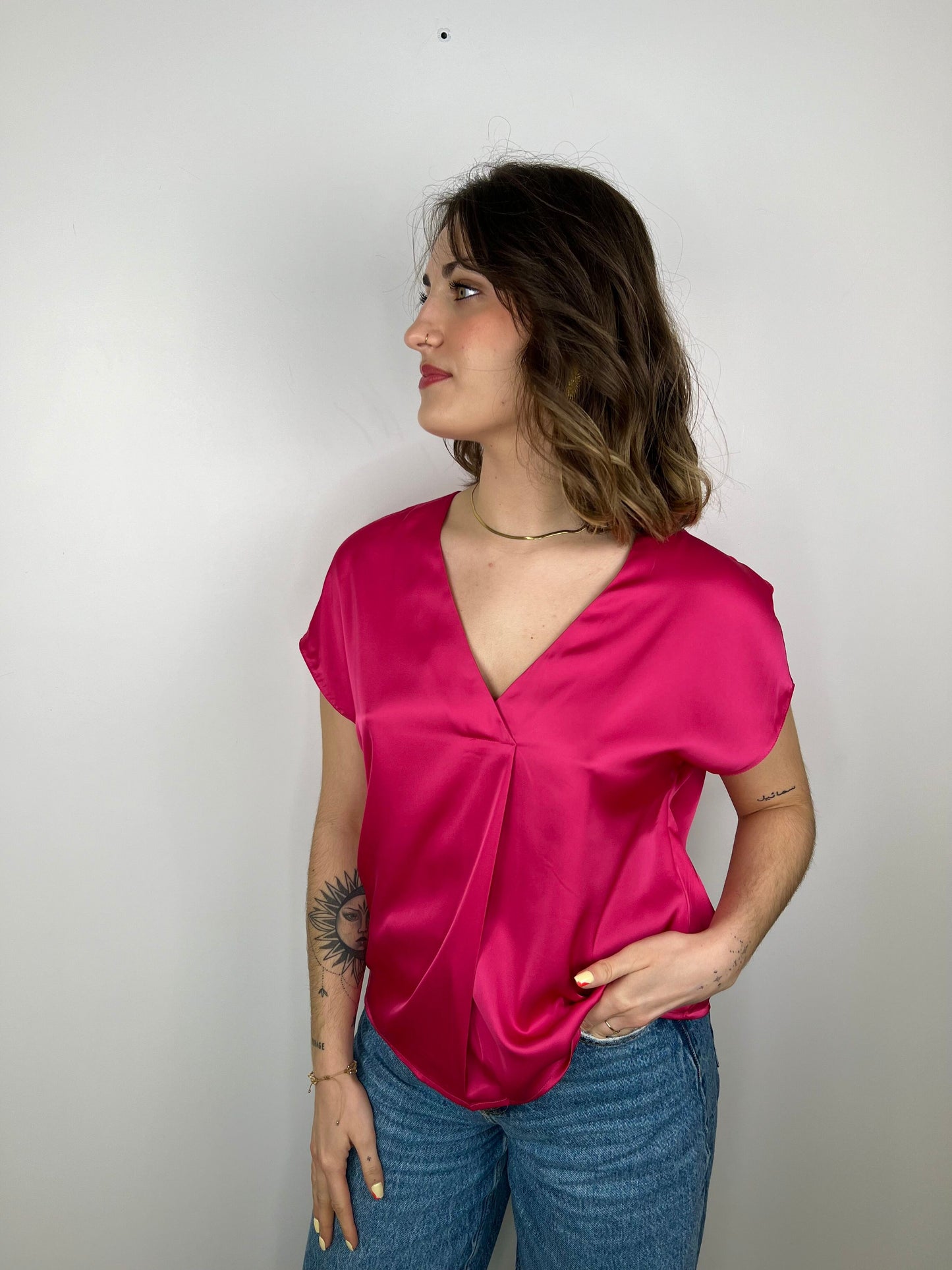 Short sleeve satin shirt