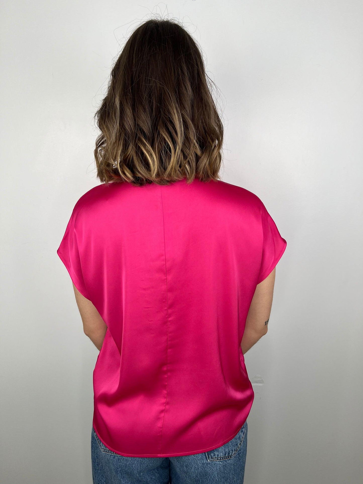 Short sleeve satin shirt