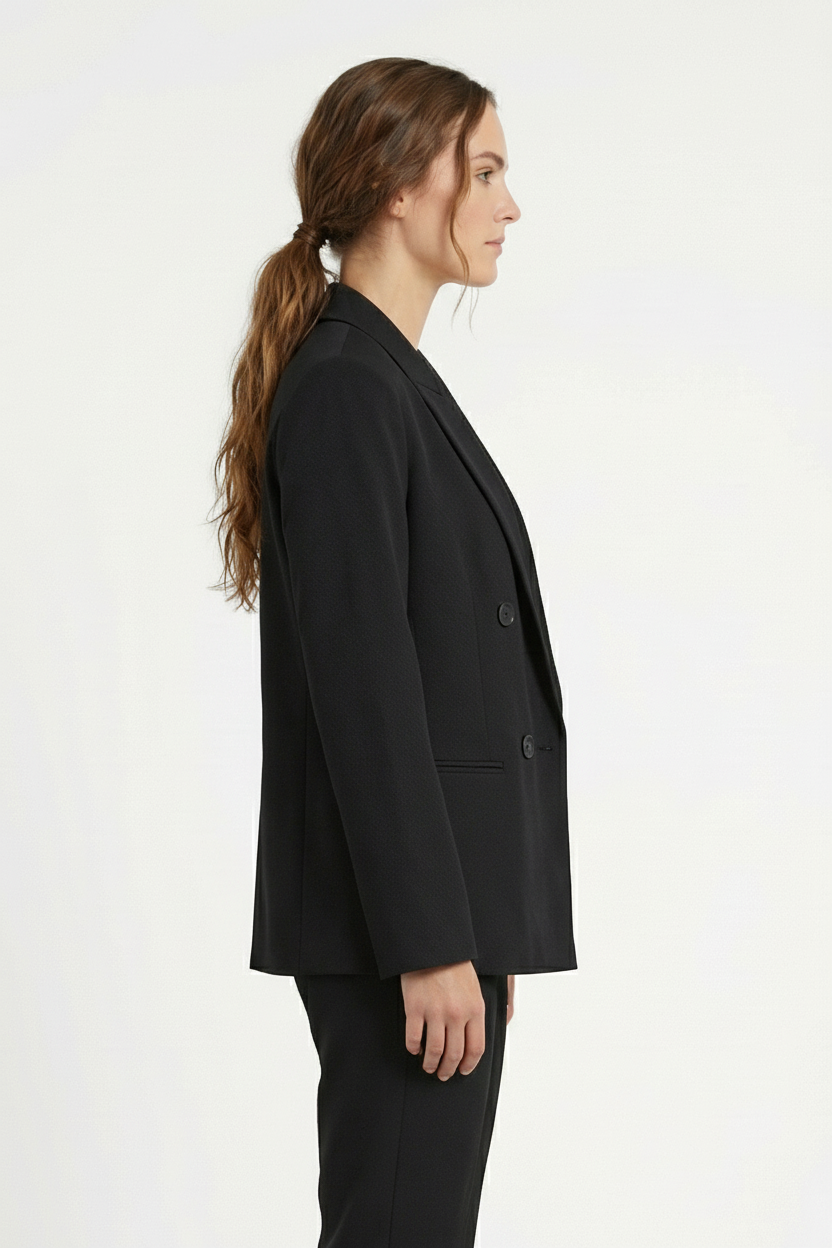 LE BLAZER À DOUBLE BOUTONNAGE