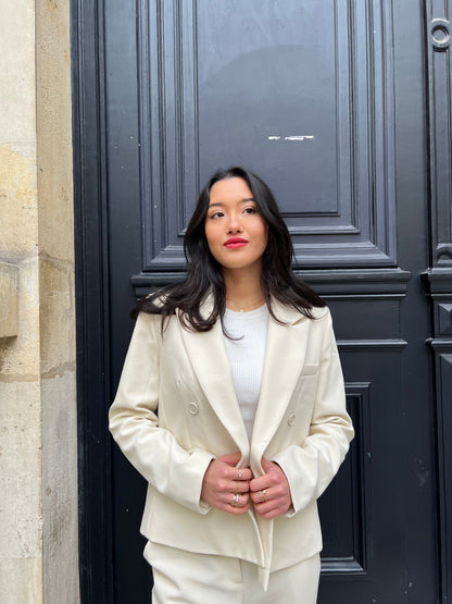 LE BLAZER À DOUBLE BOUTONNAGE