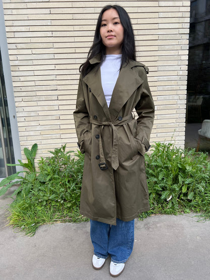 Trench-coat