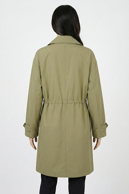 Mid-length fitted parka
