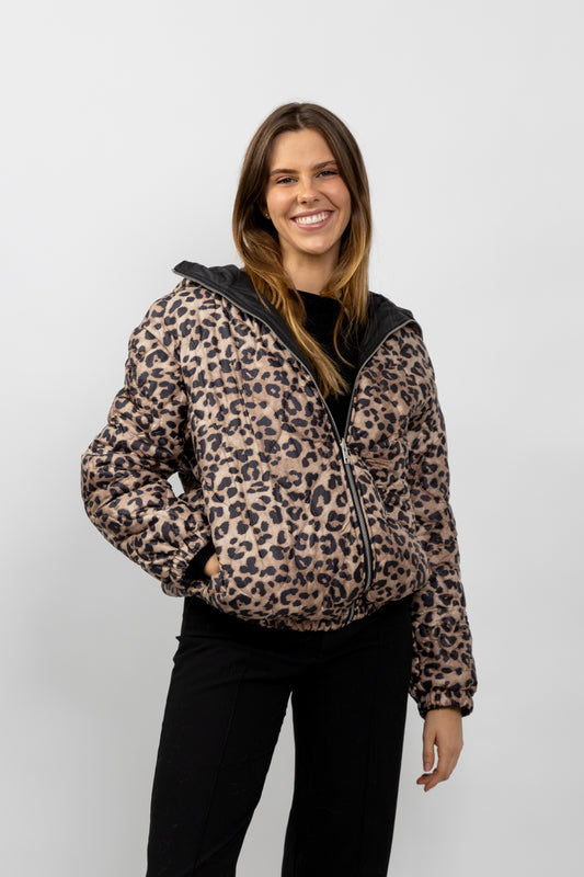 Reversible hooded down jacket