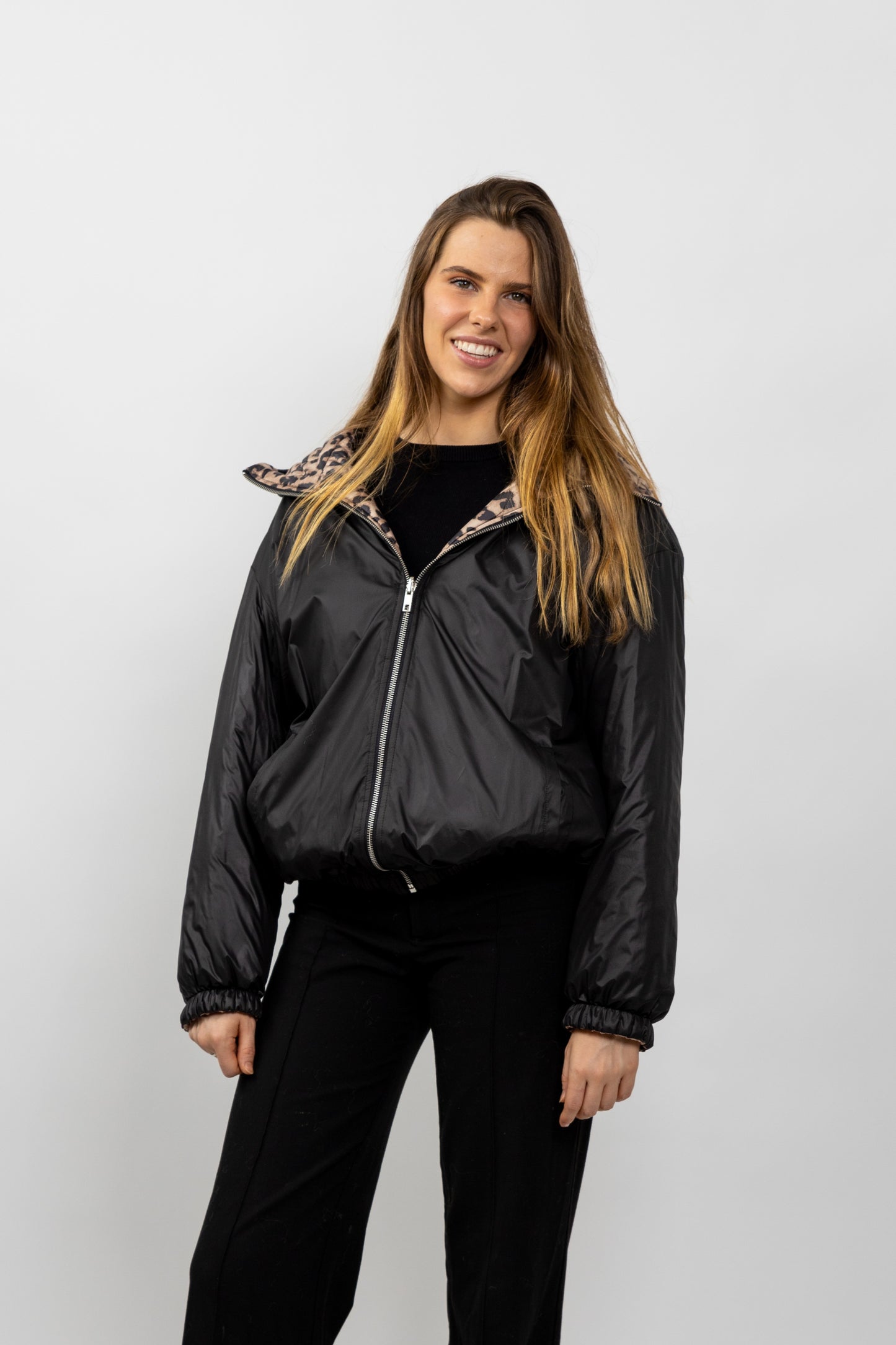 Reversible hooded down jacket