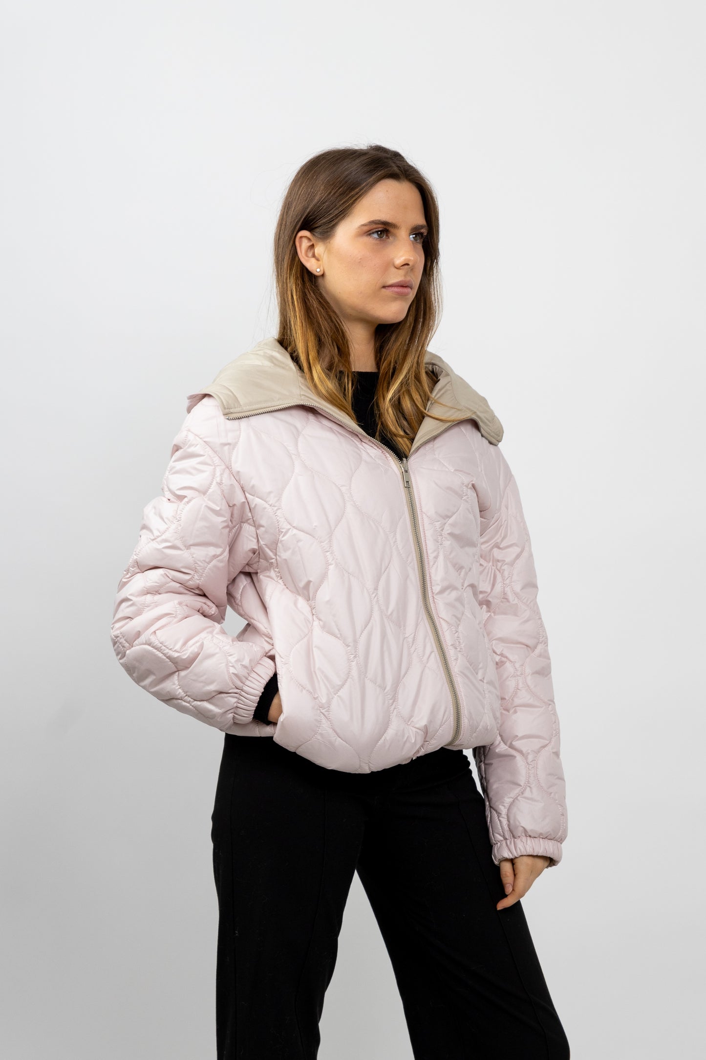 Reversible hooded down jacket
