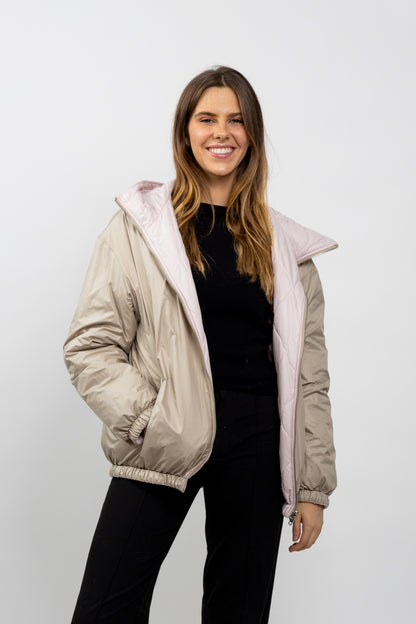 Reversible hooded down jacket