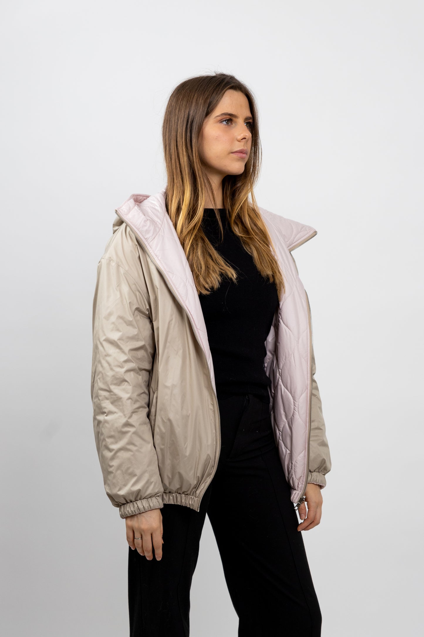 Reversible hooded down jacket