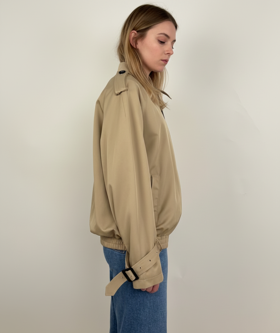 CHAQUETA CON DETALLES DE GABARDINA