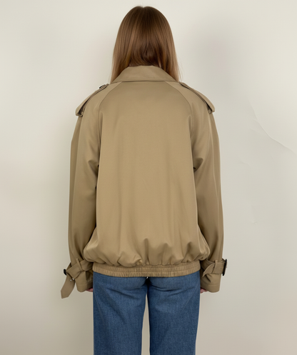CHAQUETA CON DETALLES DE GABARDINA