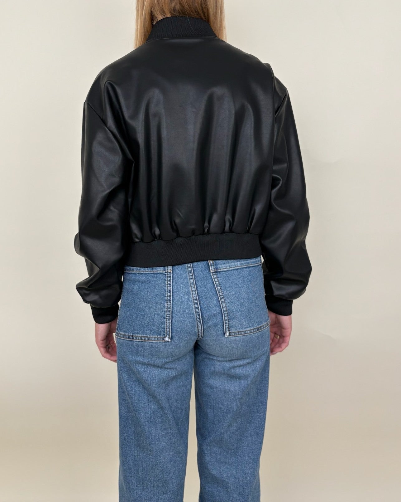 Chaqueta bomber de piel sintética