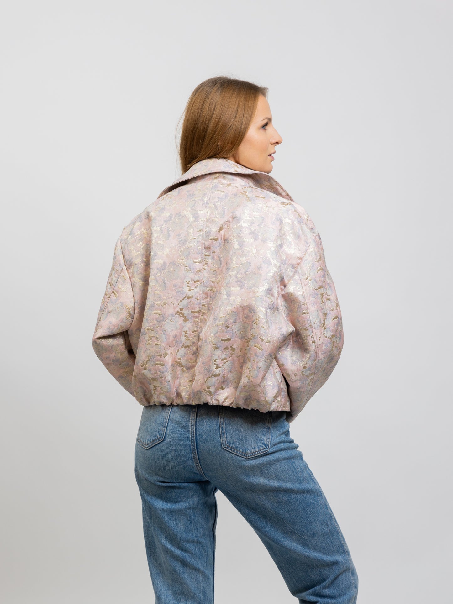 VESTE À MOTIF EN TISSU MÉTALLISÉ