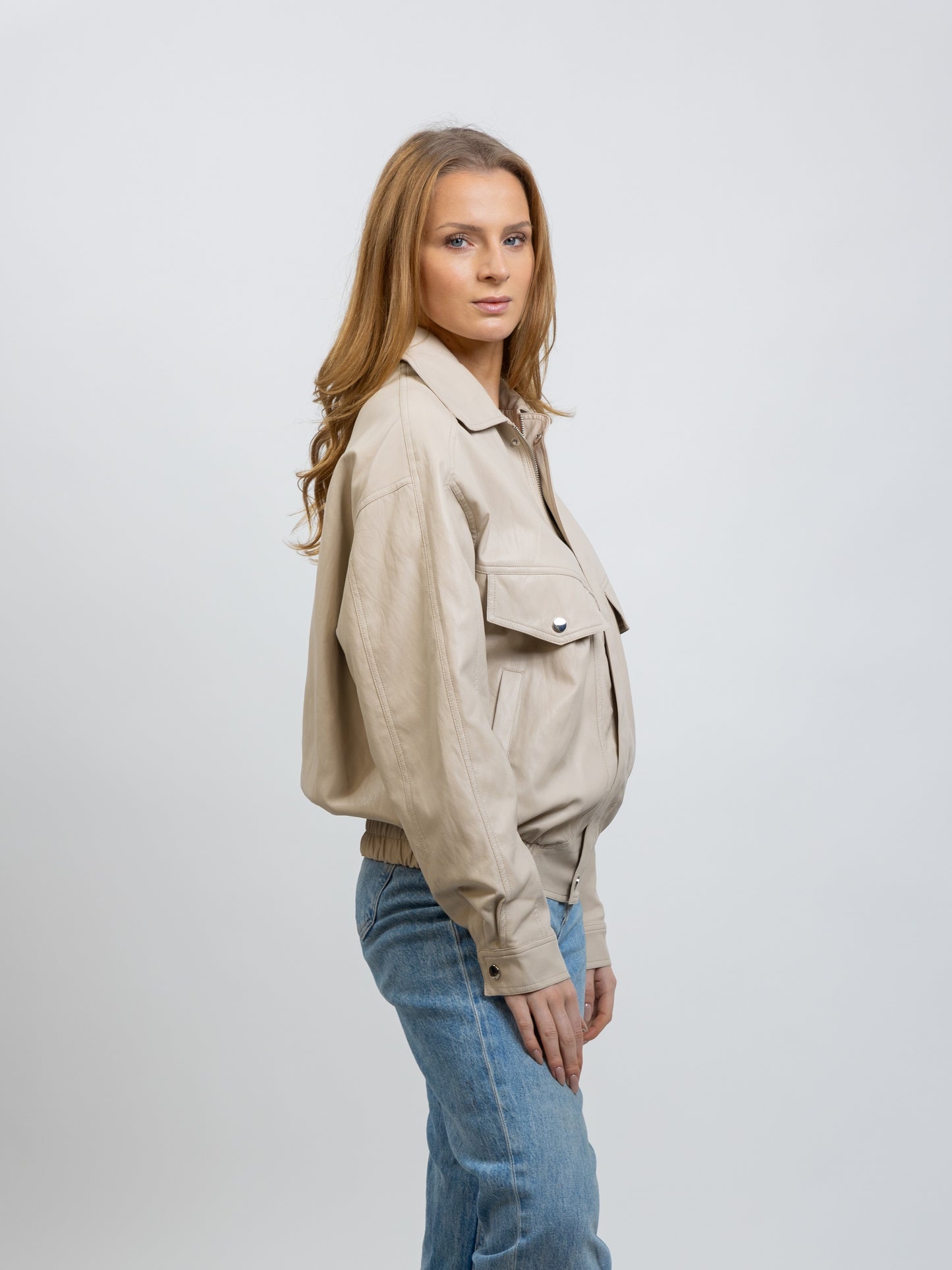 CHAQUETA DE CUERO SINTÉTICO