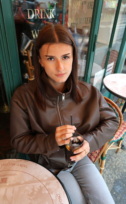 CHAQUETA DE CUERO SINTÉTICO CON CINTURÓN