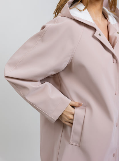 PARKA IMPERMEABLE CON CAPUCHA