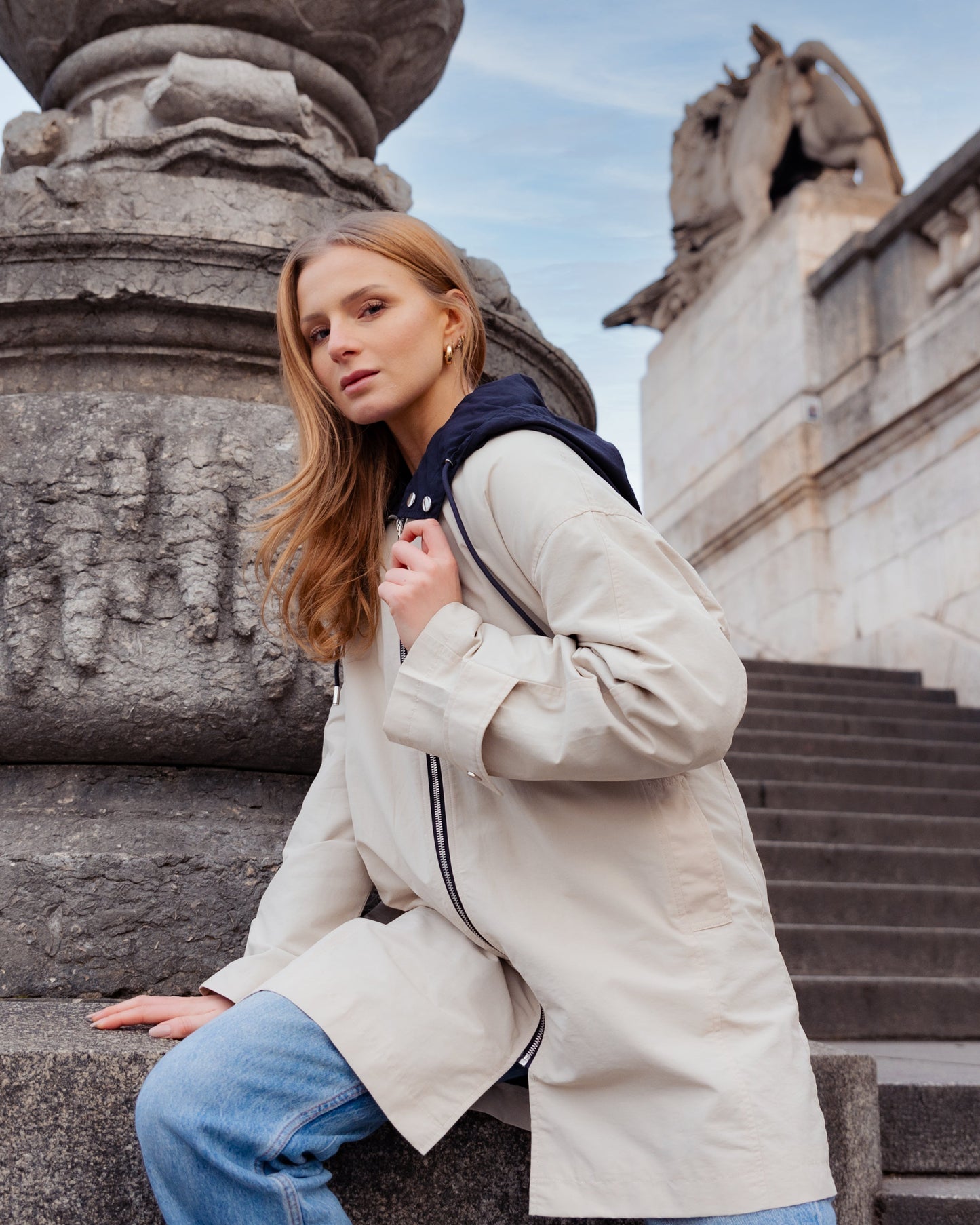 CONTRASTING HOODED PARKA