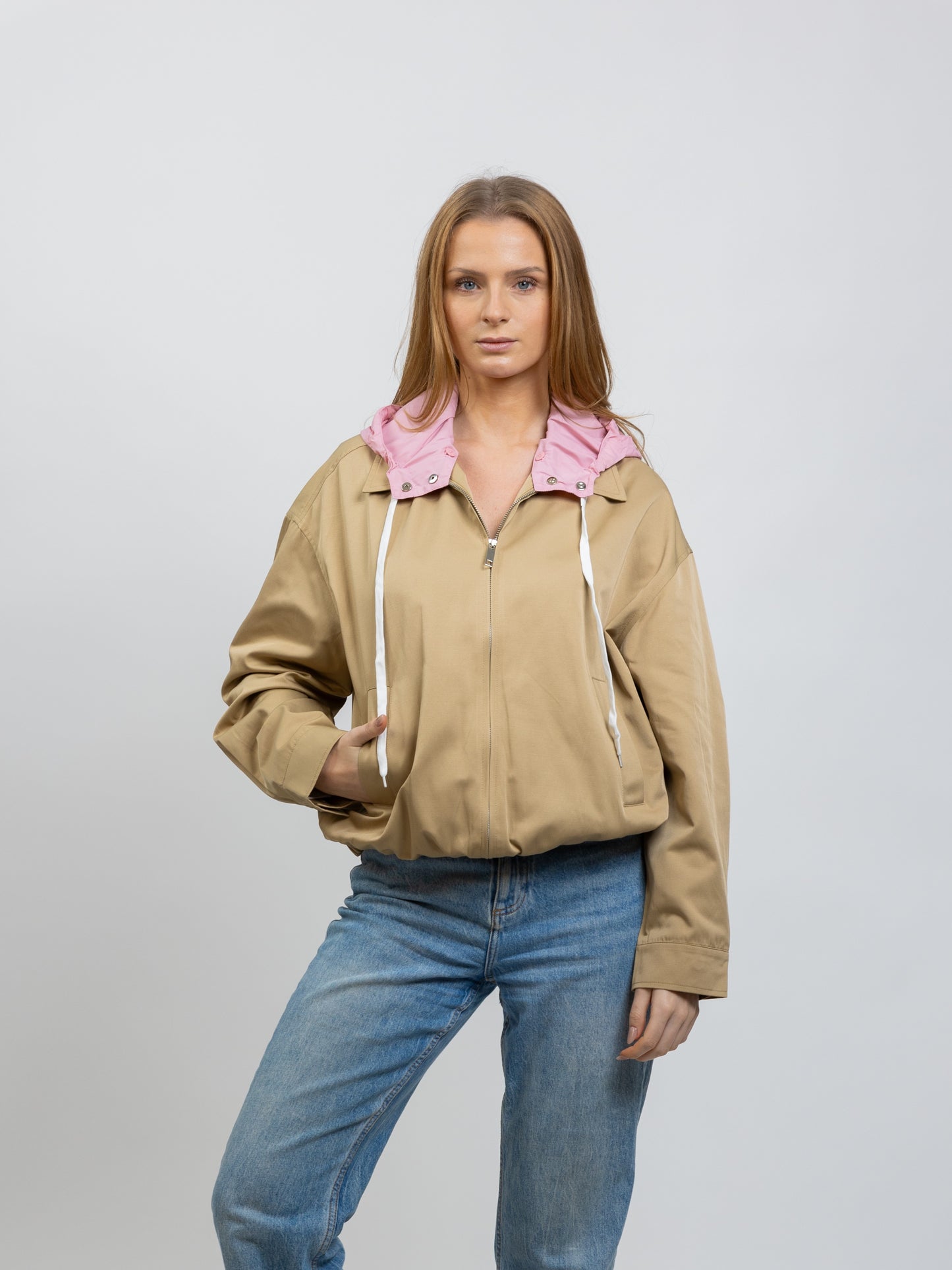 JACKET WITH CONTRASTING REMOVABLE HOOD