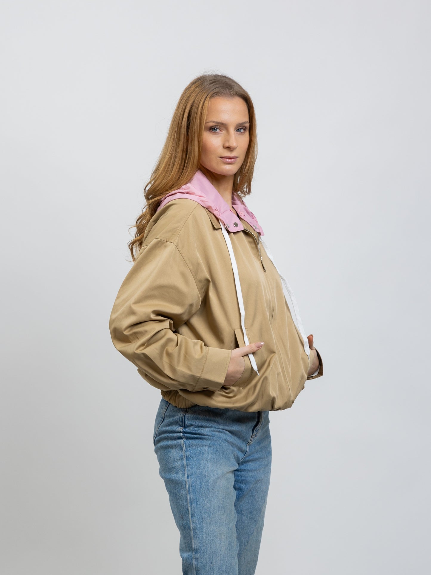 JACKET WITH CONTRASTING REMOVABLE HOOD